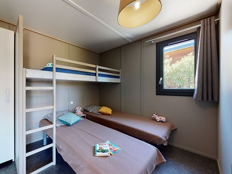 MOBILHOME 5 personnes - Luberon - 35m² - 2 chambres + jacuzzi (4 adultes & 1 enfant de max 12 ans)