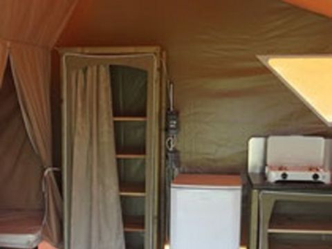 CANVAS AND WOOD TENT 4 people - Canada 2 bedrooms 4 people