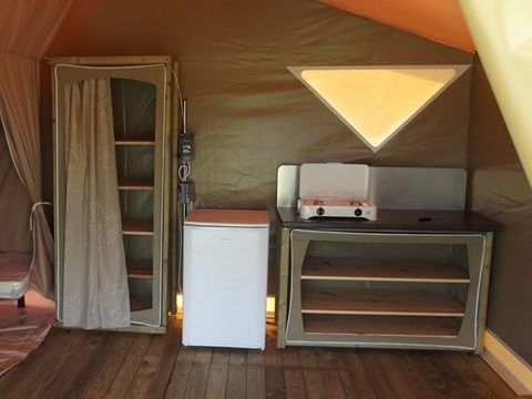 CANVAS AND WOOD TENT 4 people - Canada 2 bedrooms 4 people