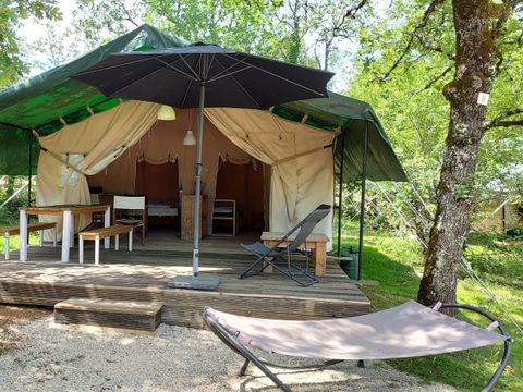 CANVAS AND WOOD TENT 6 people - LUXURY PRIVATE SANITAIR