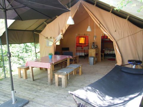 CANVAS AND WOOD TENT 6 people - LUXURY PRIVATE SANITAIR