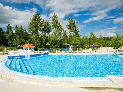 Camping Siblu Domaine de Dugny - Funpass Inclus - Camping Loir-et-Cher