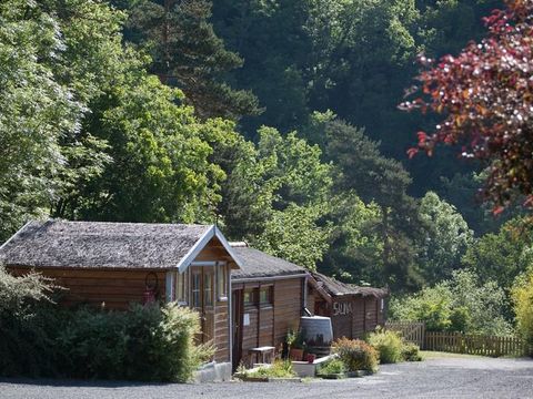 Flower Camping  La Rochelambert - Camping Haute-Loire - Image N°13