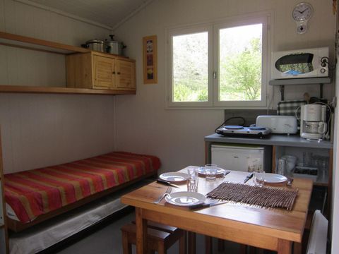 CHALET 2 people - YELLOW CABANON without sanitary facilities