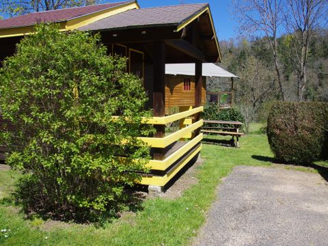 CHALET 2 personnes - CABANON JAUNE sans sanitaires