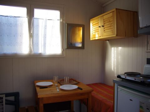 CHALET 1 person - STANDARD CABANON BLUE without sanitary facilities