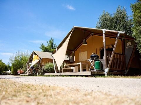 Camping  Ecologique La Roche d'Ully - Camping Doubs