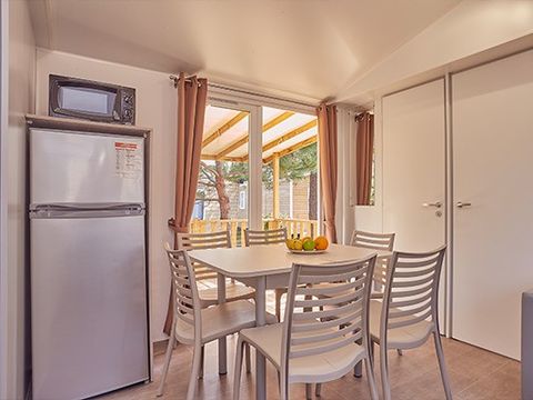 MOBILHOME 6 personnes - Comfort | 3 Ch. | 6 Pers. | Terrasse surélevée | Clim. | TV