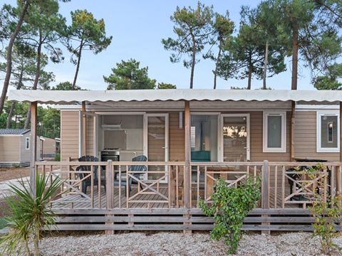 MOBILHOME 6 personnes - Comfort | 3 Ch. | 6 Pers. | Terrasse surélevée | Clim. | TV