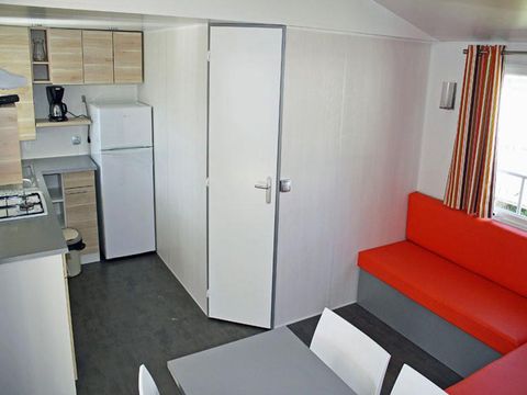 MOBILE HOME 5 people - 2 bedrooms AIR CONDITIONED SPACE