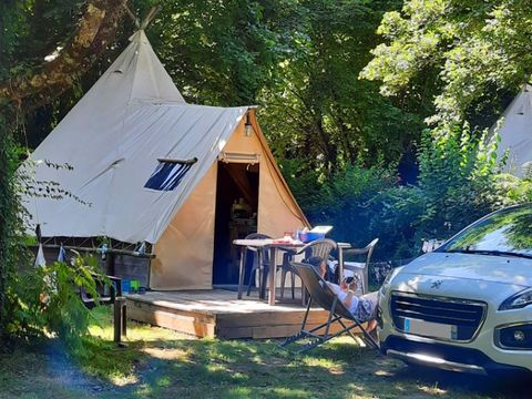 HÉBERGEMENT INSOLITE 4 personnes - MEUBLÉ sans sanitaires