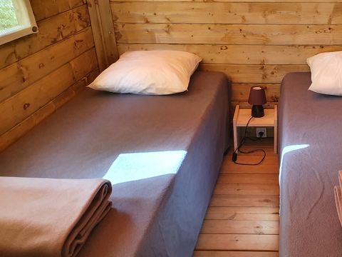 HÉBERGEMENT INSOLITE 4 personnes - ECOLODGE SUR PILOTIS