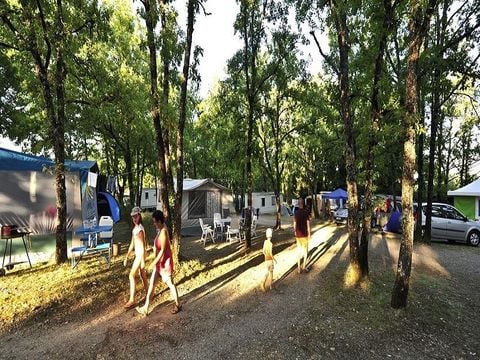 Camping Le Picouty - Camping Lot - Image N°36