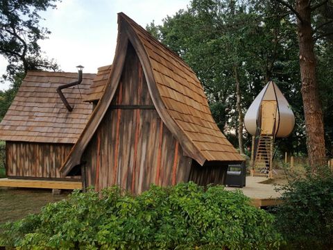 HÉBERGEMENT INSOLITE 2 personnes - Cabane la Goutte d'ô