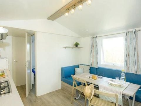 MOBILE HOME 6 people - Mobil-home | Classic XL | 2 Bedrooms | 4/6 Pers. | Raised terrace | Air-con.