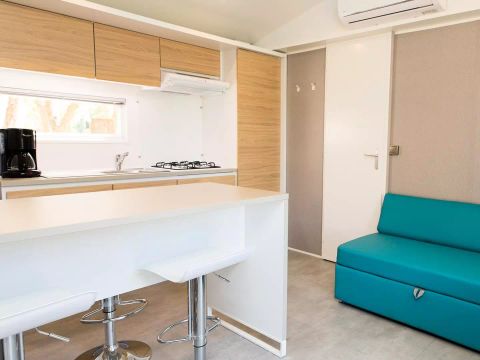 MOBILE HOME 6 people - 3 Rooms 6 People Air-conditioned + TV (4 adults + 2 children under 12 years max)