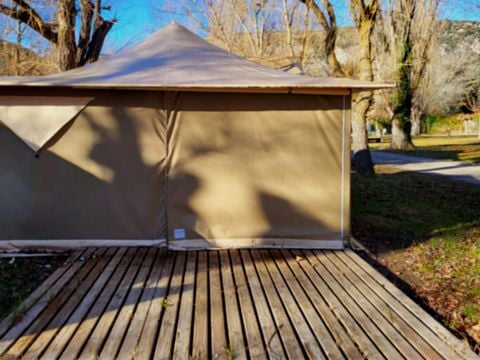 TENTE TOILE ET BOIS 4 personnes - ECO 2ch 4P sans sanitaires