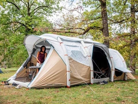 TENTE 6 personnes - Prêt à Camper Tribu 3 chambres + Frigo