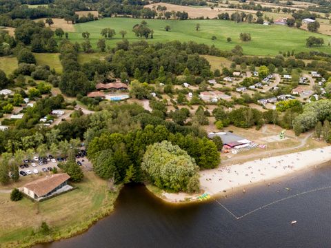 Camping Des Lacs - Camping Charente - Image N°2