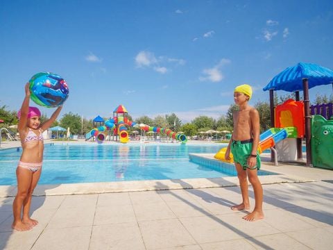 Stork Family Camping Village - Camping Teramo - Image N°5