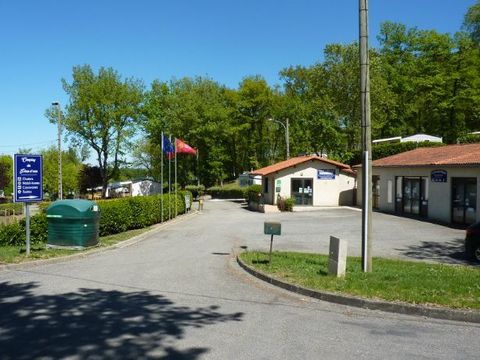 Camping du Plan d'Eau - Camping Haute-Garonne - Image N°5