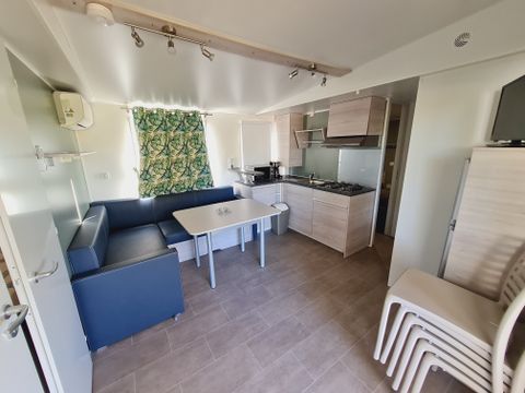 MOBILE HOME 6 people - Premium space 31m² 3 bedrooms air conditioning TV