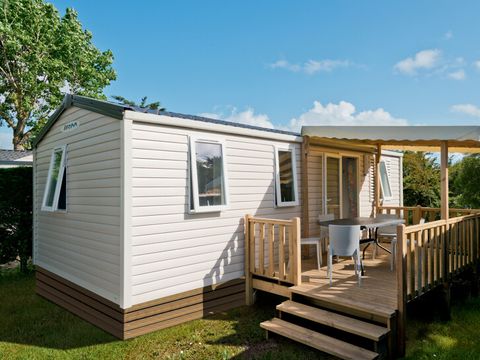 MOBILHOME 6 personnes - Standard 32m² (3 chambres) + TV + Terrasse Couverte - Arrivée Dimanche