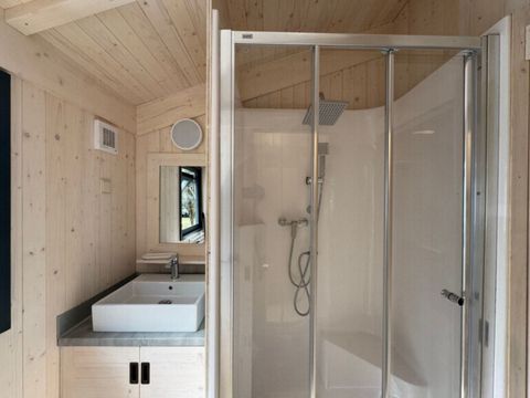 CHALET 3 people - Cabane Jacuzzi 2 people