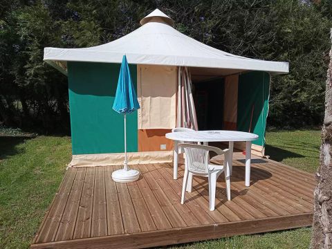 CANVAS AND WOOD TENT 4 people - Bengali tent, sleeps 4, no sanitary facilities