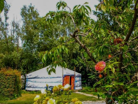 UNUSUAL ACCOMMODATION 2 people - yurt