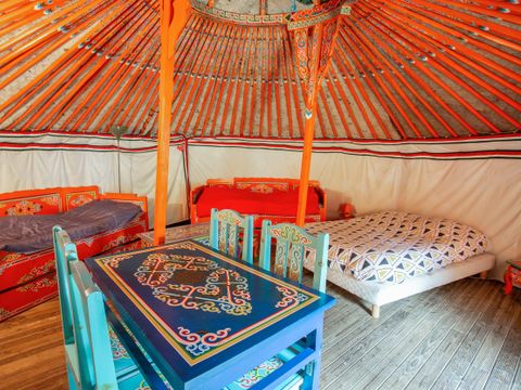 UNUSUAL ACCOMMODATION 4 people - Yurt 4 pers max