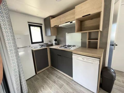 MOBILHOME 4 personnes - Premium 3 Pièces 4 Personnes Climatisé + TV + Jacuzzi