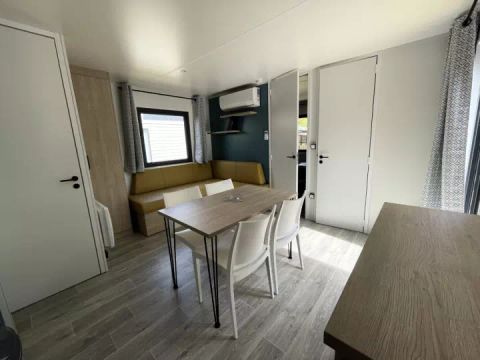 MOBILHOME 4 personnes - Premium 3 Pièces 4 Personnes Climatisé + TV + Jacuzzi