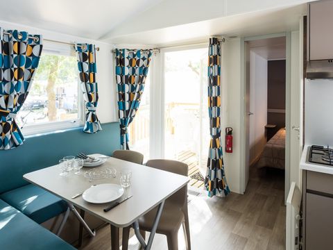 MOBILHOME 5 personnes - Mobil-home | Comfort XL | 2 Ch. | 5 Pers. | Terrasse surélevée | Clim.