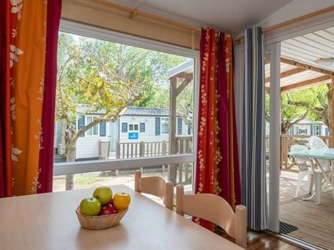 MOBILHOME 4 personnes - Mobil-home | Classic | 2 Ch. | 4 Pers. | Terrasse surélévée non couverte