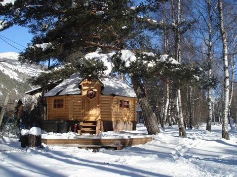 UNUSUAL ACCOMMODATION 4 people - Refuge - Hut spirit - Without water or sanitary facilities for 2/4 people,