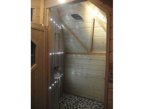 UNUSUAL ACCOMMODATION 4 people - Destination Finland - Kota and its private Nordic bath for 2/4 people