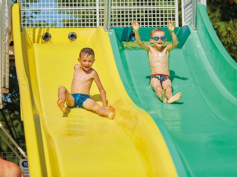 Camping Le Domaine du Cros d'Auzon - Camping Ardèche