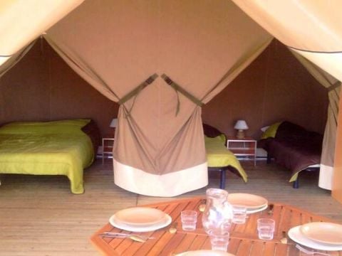 CANVAS AND WOOD TENT 4 people - Eco (without sanitary facilities)