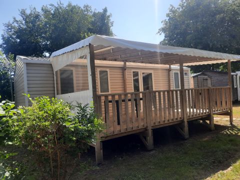 MOBILHOME 7 personnes - Confort 32m² - 3 chambres - Terrasse couverte - TV - lave-vaisselle