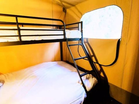 CANVAS AND WOOD TENT 5 people - Premium Lodge 3 Rooms 5 Persons