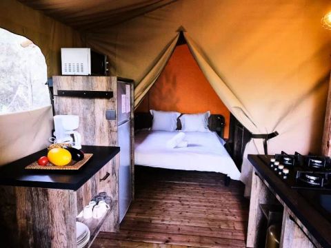 CANVAS AND WOOD TENT 5 people - Premium Lodge 3 Rooms 5 Persons