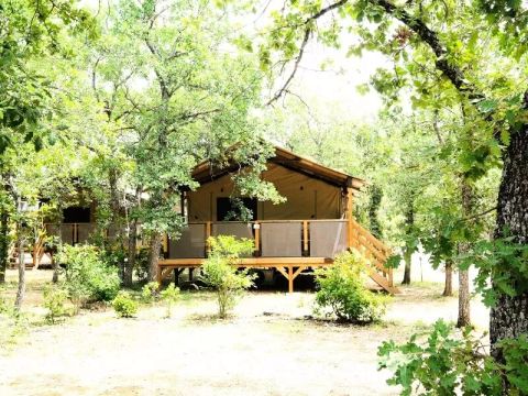 CANVAS AND WOOD TENT 5 people - Premium Lodge 3 Rooms 5 Persons