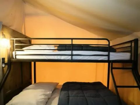 TENTE TOILE ET BOIS 5 personnes - Lodge Confort 3 Pièces 5 Personnes Sans Sanitaires