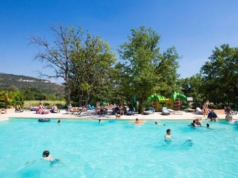 Camping maeva Escapades Le Domaine des Chênes Blancs - Camping Vaucluse - Image N°2