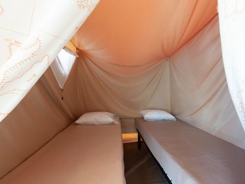 TENT 4 people - Lodge Canada 2bed 4p without bathroom