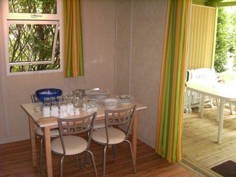 CHALET 4 people - STANDARD TRIANON 20m² 2 bedrooms - covered terrace