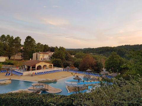 Résidence Club Odalys Le domaine des Hauts de Salavas - Camping Ardèche