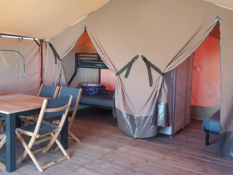 CANVAS AND WOOD TENT 5 people - LODGE (WITHOUT SANITARY FACILITIES)