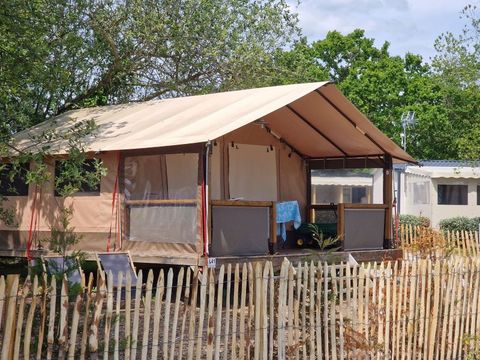 CANVAS AND WOOD TENT 5 people - LODGE (WITHOUT SANITARY FACILITIES)